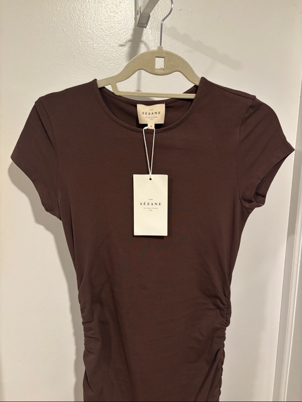 Sezane Brown Short Sleeve Ruched Dress Size M NWT - Picture 2 of 7